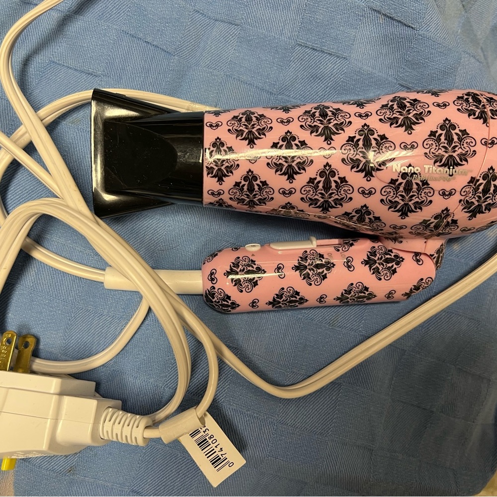 Babyliss travel hairdryer